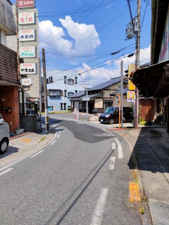 野尻宿の七曲り（細い道）